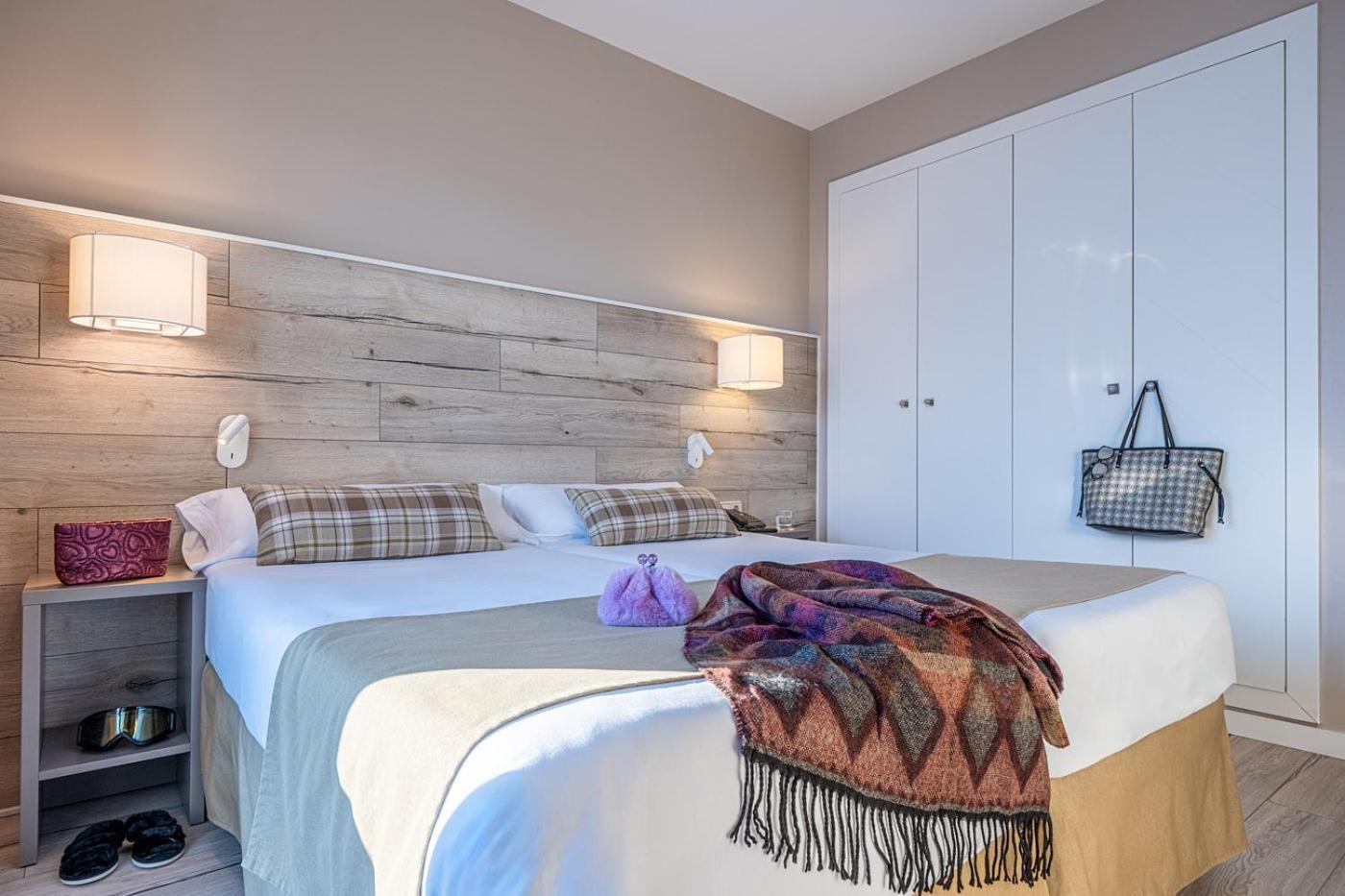 Chambre Double ou Lits Jumeaux